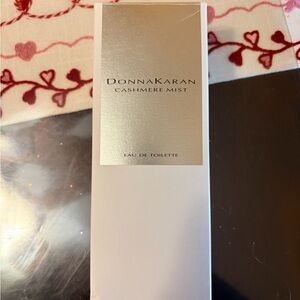 Donna Karan Cashmere Mist Eau de Toilette White and Gold Box
